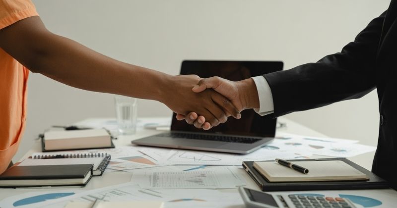 International Forces Still Dominate Rand Movements